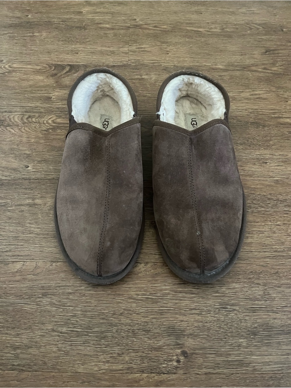 UGG Men's Brown Suede Shearling Slippers Size 13 - Picture 3 of 6